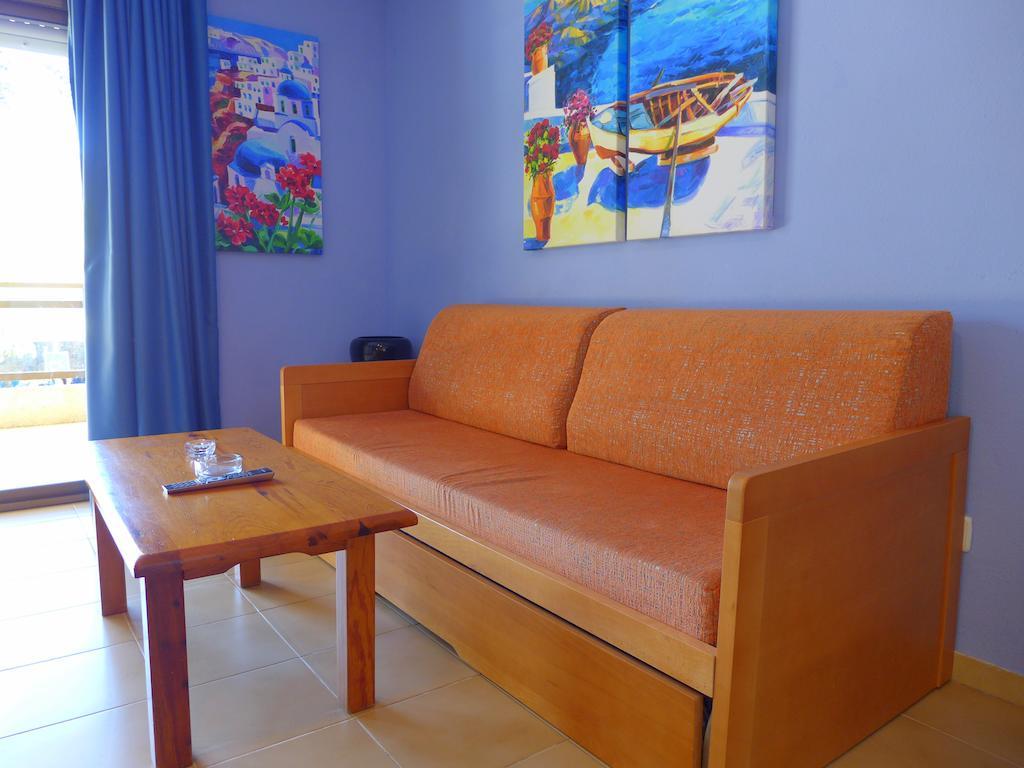 Rentalmar Diplomatic Park Salou Room photo